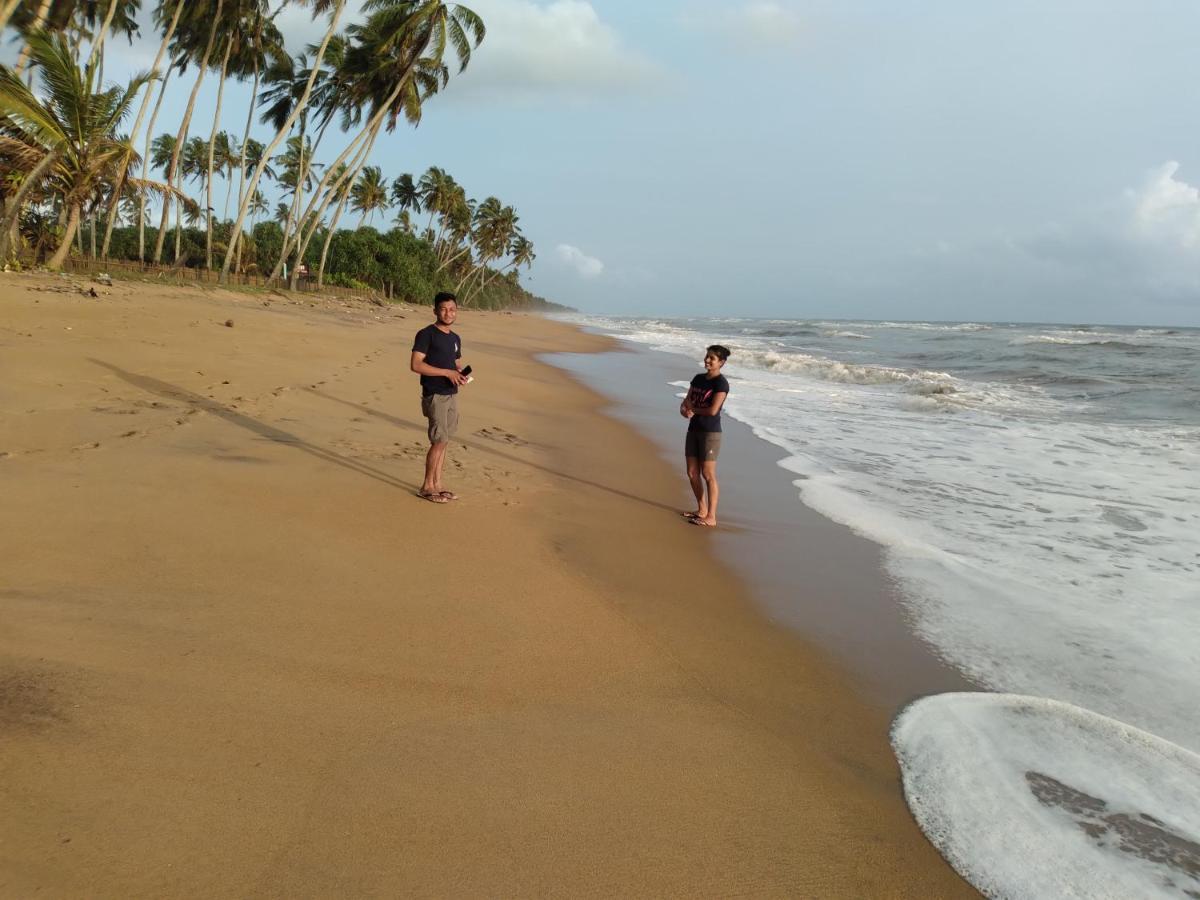 Suriya Ocean Villa Wadduwa Exteriér fotografie